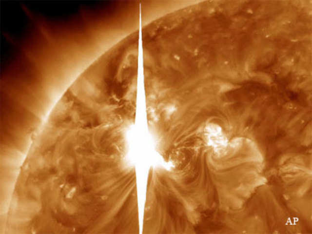 Biggest solar storm in 5 years shakes Earth's magnetic field