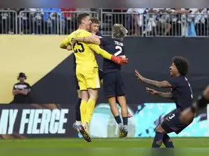 Freese stands tall as US edge Costa Rica on penalties to reach Gold Cup ...