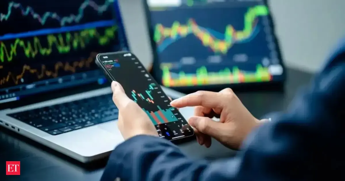 U.S. stock market performance today: Dow jumps 400 points, S&P 500 dips, Nasdaq slides as Tesla sinks and casino stocks surge