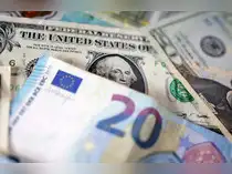 Dollar holds firm against euro, yen as US trade pressure mounts