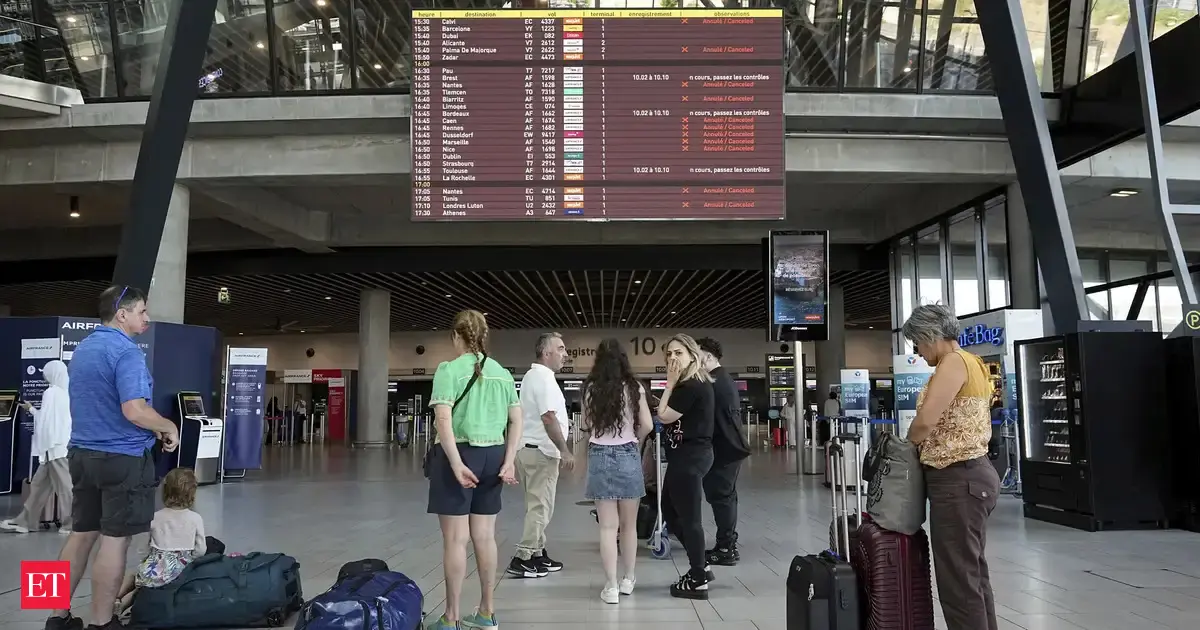 French Air Traffic Controllers' Strike Causes Delays
