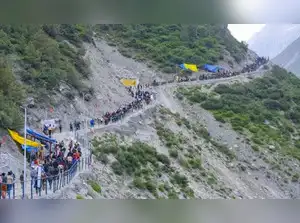 Over 26,800 perform Amarnath Yatra in 2 days, another batch of 6,979 leave for Valley