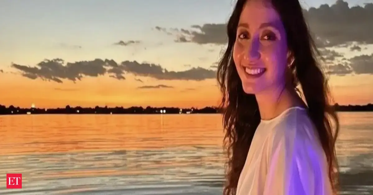 Newlywed Palestinian woman details ICE detention: 'Treated like cattle'