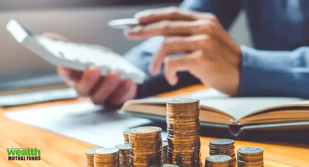 https://img.etimg.com/thumb/msid-122292506,width-1070,height-580,overlay-etwealthmutualfunds/slideshow.jpg