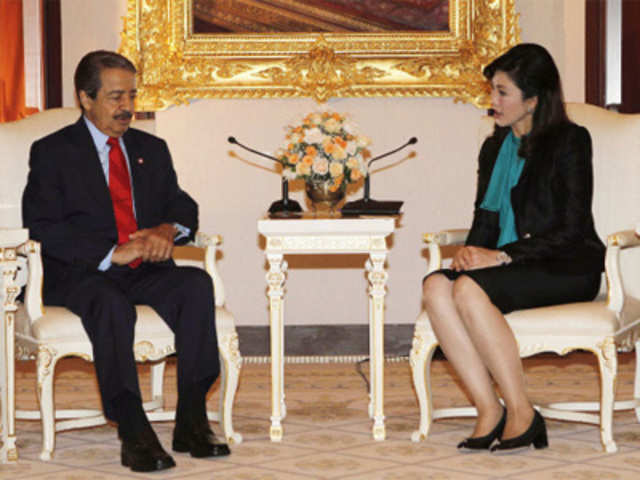 Bahrain's PM speaks with Thailand's PM in Bangkok