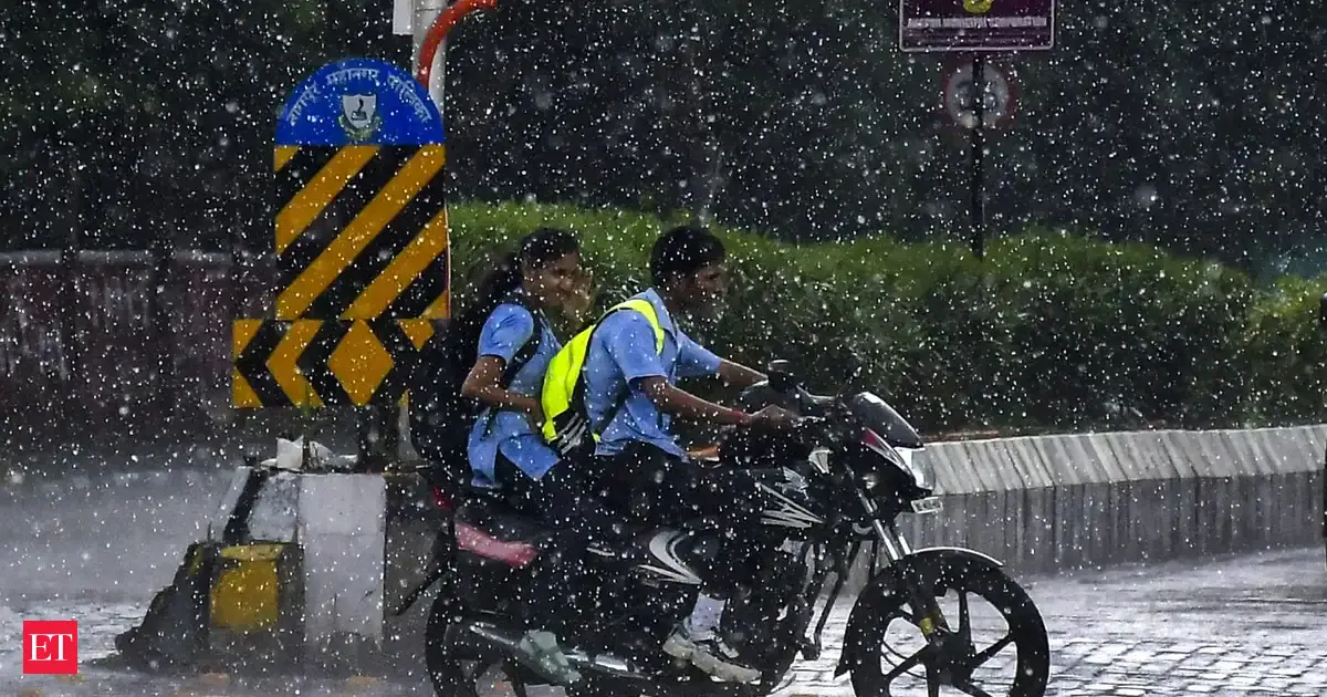 Nagpur schools, colleges closed as IMD issues red alert for heavy rain. Check latest advisory - The Economic Times