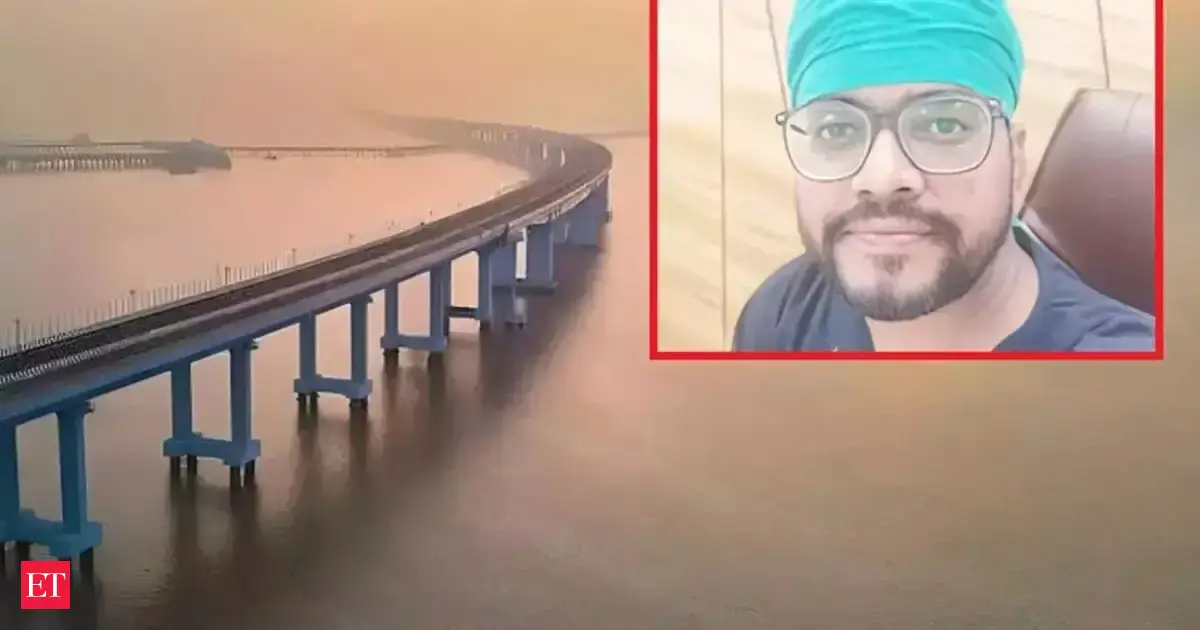 Mumbai Doctor Jumps Off Atal Setu, Act Caught on CCTV