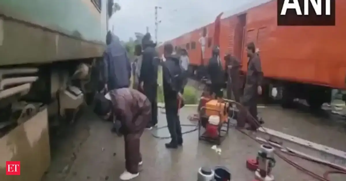Goods train derails in Jammu and Kashmir's Kathua - The Economic Times