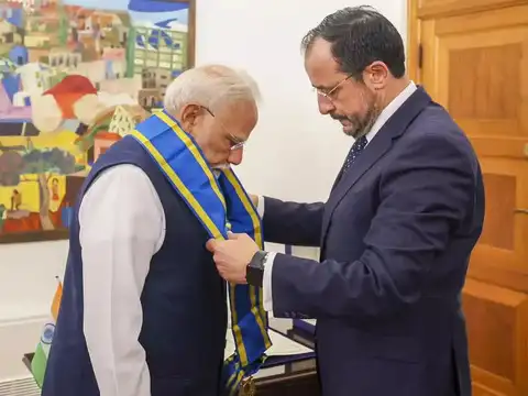 Grand Cross of the Order of Makarios III &ndash; Cyprus
