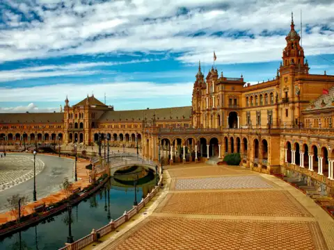 Spain (Decriminalised for private use)