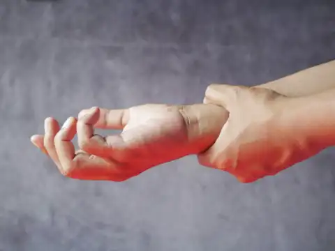 Tingling or numbness in hands and feet
