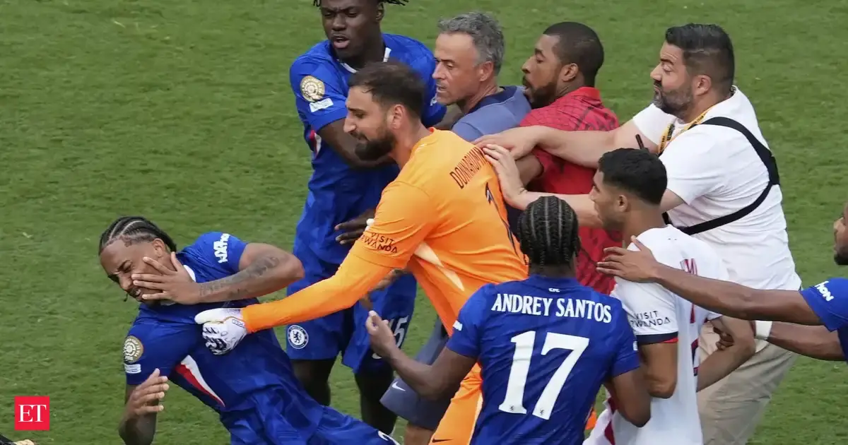 Club World Cup final ends in chaos as Enrique, Donnarumma confront Chelsea's Pedro - WATCH - The Economic Times