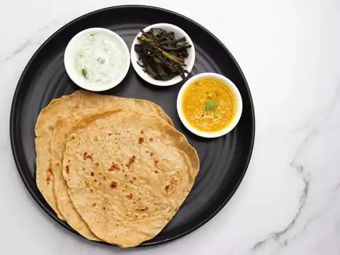 Mixed veg raita with paratha 