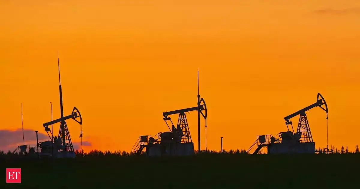 Explosion halts production at Sarsang oilfield in Iraqi Kurdistan, engineers say - The Economic Times