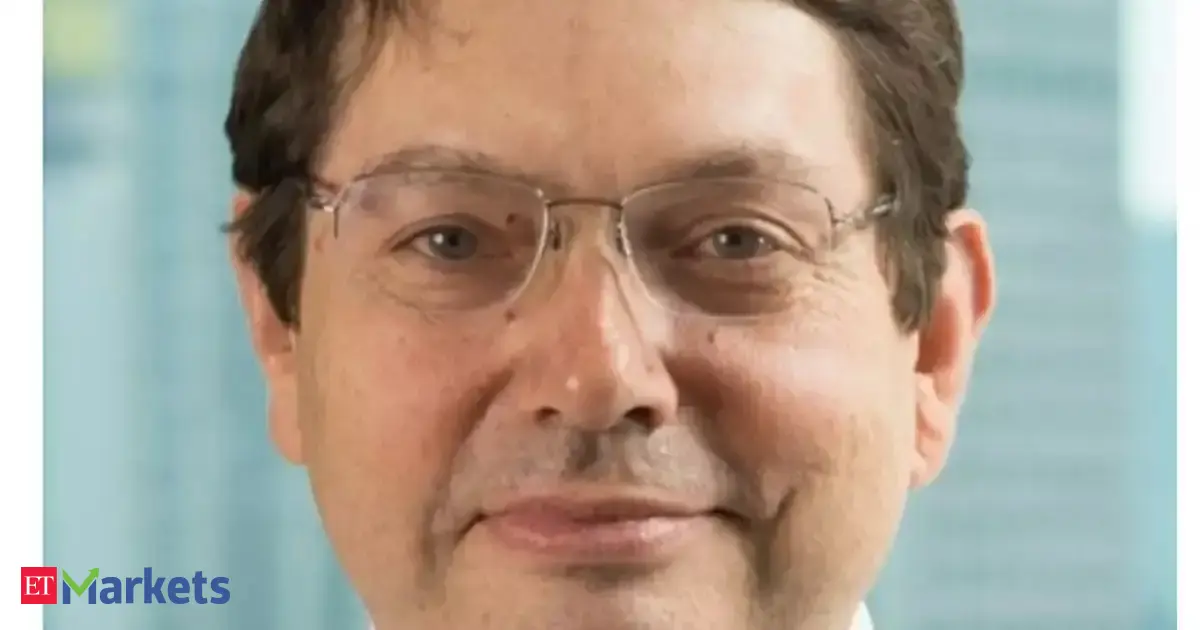 Steve Englander on Trump's 50-day window to Putin;  crypto & other classes and more