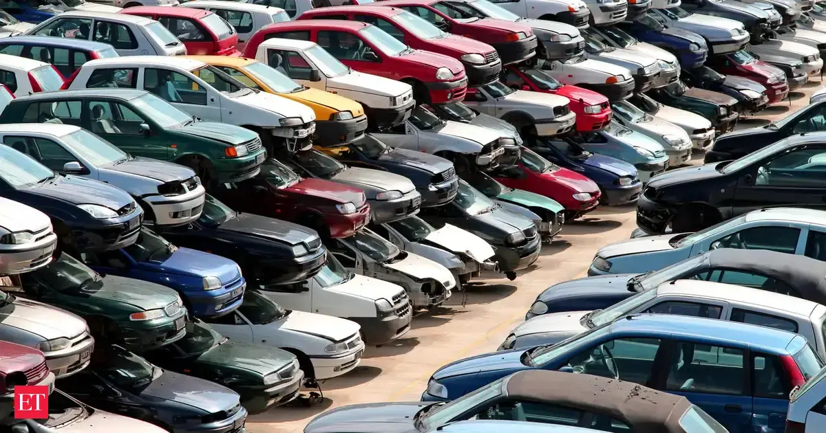 Delhi govt planning to order probe into scrapping of overage vehicles: Minister Sirsa - The Economic Times