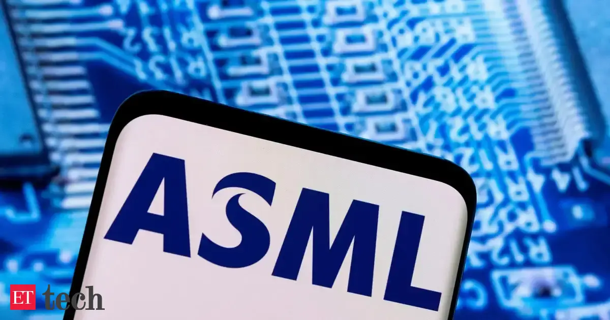 Dutch tech giant ASML sees profits rise but warns on 2026 - The Economic Times