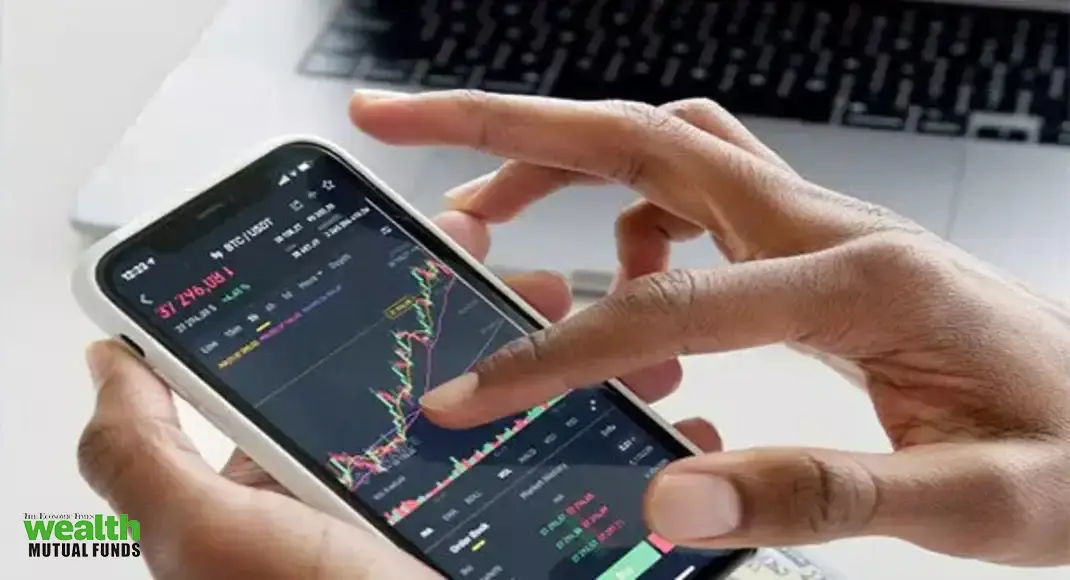 https://img.etimg.com/thumb/msid-122558682,width-1070,height-580,overlay-etwealthmutualfunds/slideshow.jpg