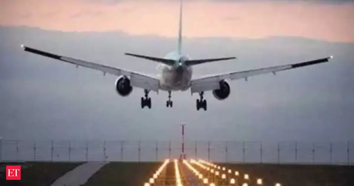 Airlines issue travel advisory for Delhi passengers