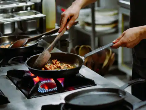 &ldquo;PFOA-free&rdquo; doesn&rsquo;t always mean safe