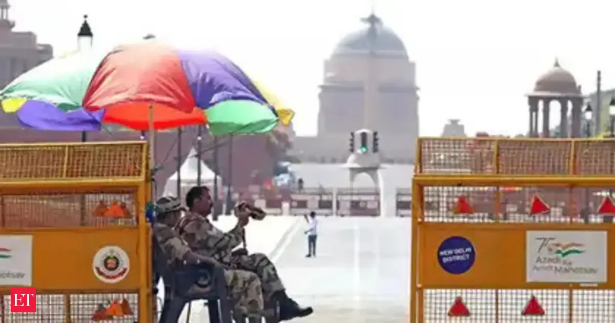 Delhi Weather: Intermittent Rain, High Humidity Expected Until July 22