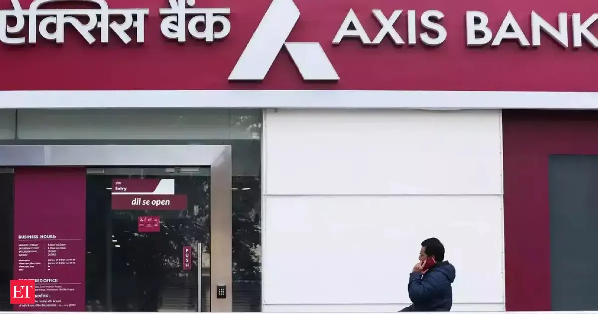 Axis Bank: Neeraj Gambhir named ED, senior exececutive Arjun Chowdhry quits