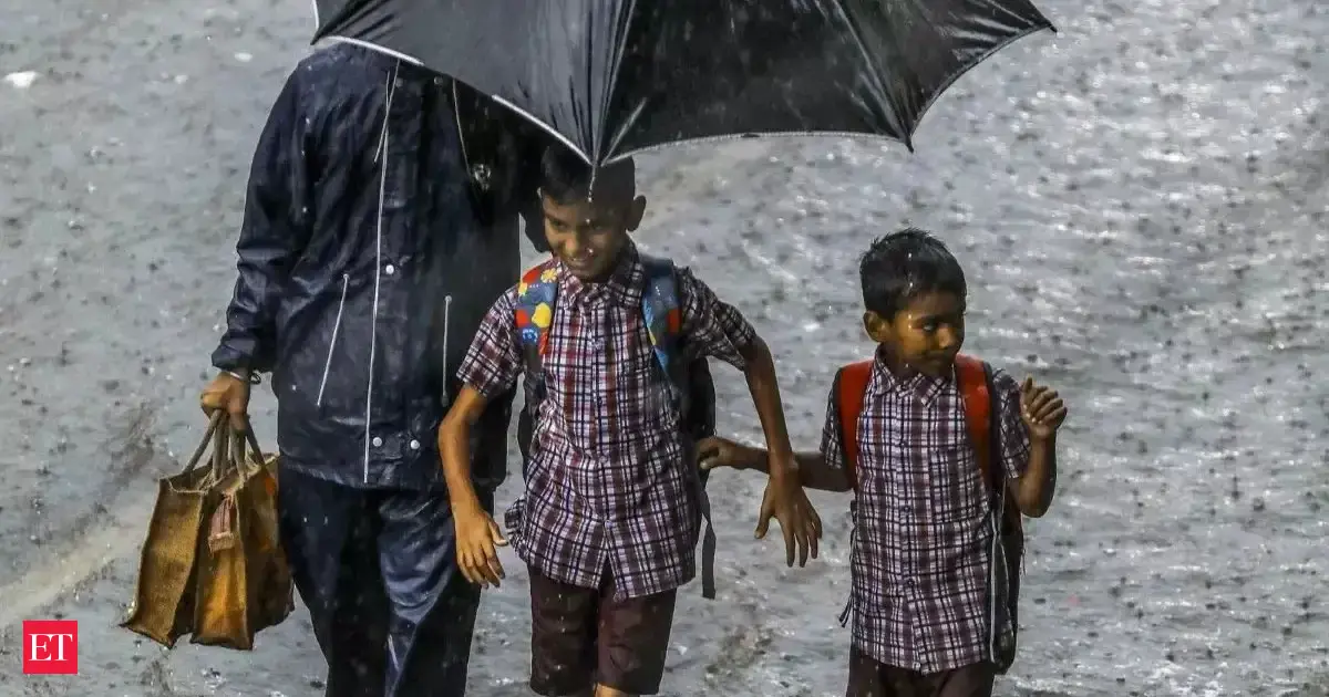 Hyderabad Weather Forecast: Misty Weather with High Rain Probability