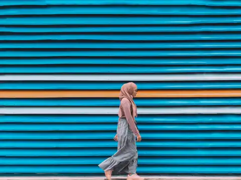 Standing up made us human&mdash;but at a cost