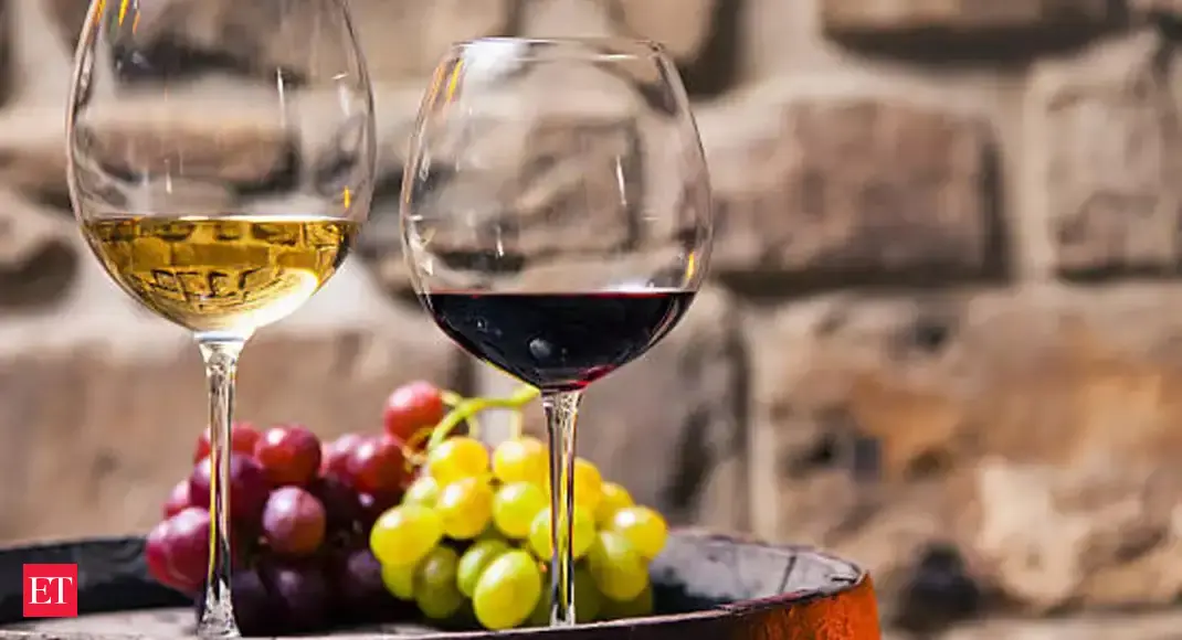 Red Wine vs White Wine: Know the key differences before you sip