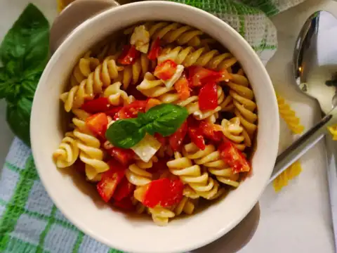 Tomato Basil Pasta