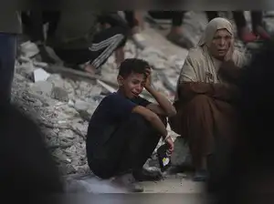 Israeli gunshots, strikes kill at least 25 in Gaza, some while seeking ...