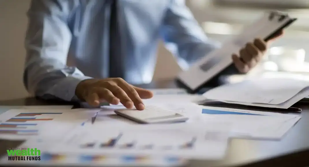 https://img.etimg.com/thumb/msid-122950734,width-1070,height-580,overlay-etwealthmutualfunds/slideshow.jpg