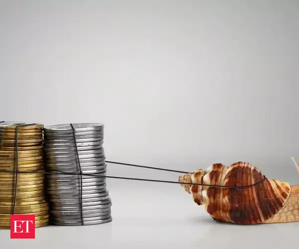 business bank lending slows down in june 2025