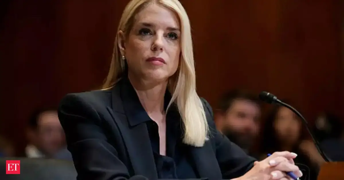 Pam Bondi to be thrown under the bus in Epstein cover-up, DC source alleges