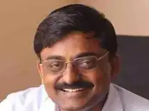 Can Cholamandalam Investment maintain its AUM growth target in a challenging market? CFO Arul Selvan answers
