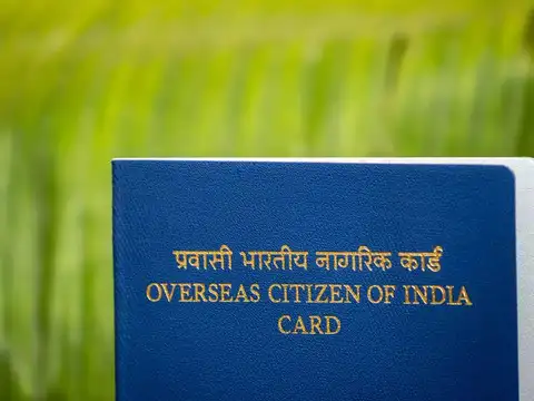 What supporting documents are required for the enrolment of an OCI cardholder?