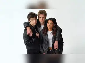 My Life With the Walter Boys Season 2 teaser: My Life With the Walter