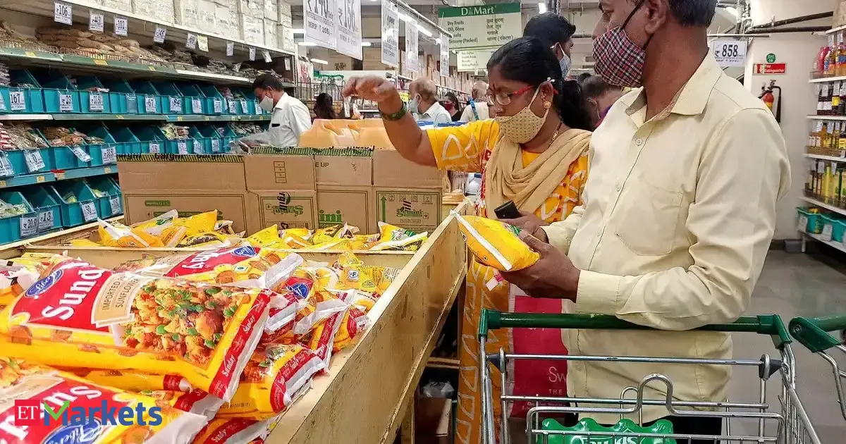Indian households anticipate modest commodity price increases amid declining inflation expectations