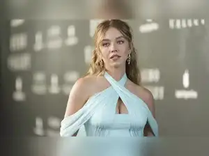 Sydney Sweeney makes first public appearance since American Eagle denim