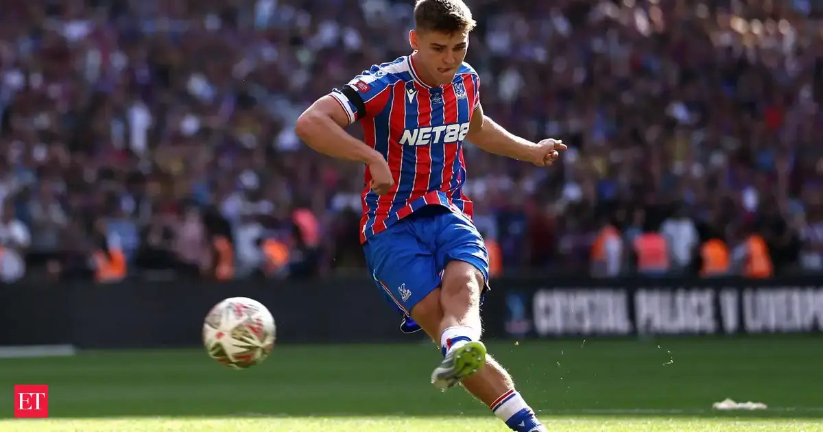Palace Stuns Liverpool in Community Shield Thriller: Devenny's Penalty Seals Victory!