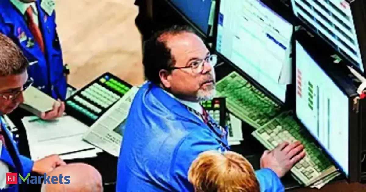 Why are computer traders bullish while humans remain cautious in today's market?