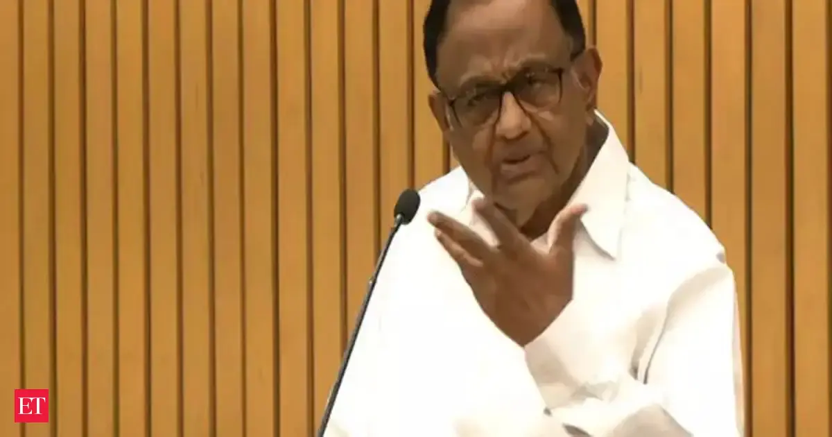 Chidambaram criticises ECI for "behaving like a court" in handling complaints