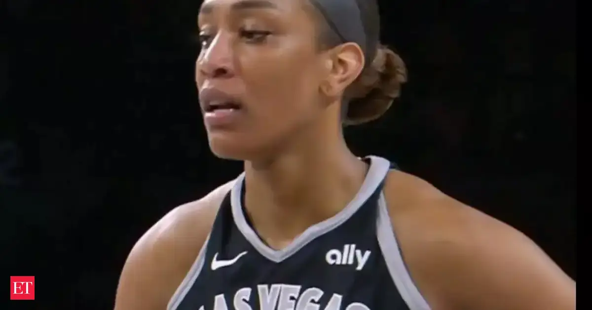 A'ja Wilson scripts WNBA history as Aces tops Sun for their fourth straight win