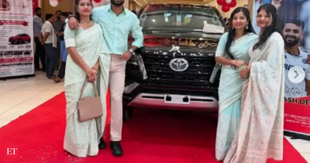 https://img.etimg.com/thumb/msid-123249358,width-1200,height-630,imgsize-73462,overlay-economictimes/articleshow.jpg