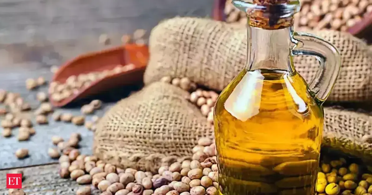 India's soyoil imports set for record high, palm oil at five-year low