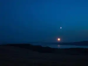 jupiter and venus: Venus and Jupiter Conjunction visible from naked eye