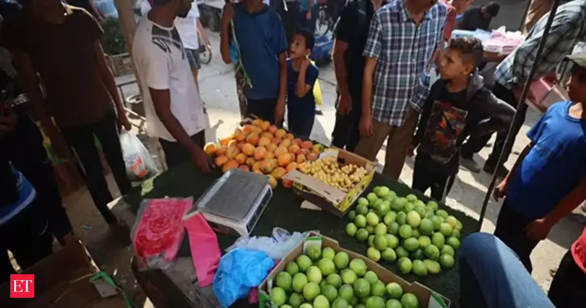 Retail inflation falls below RBI's target range in July