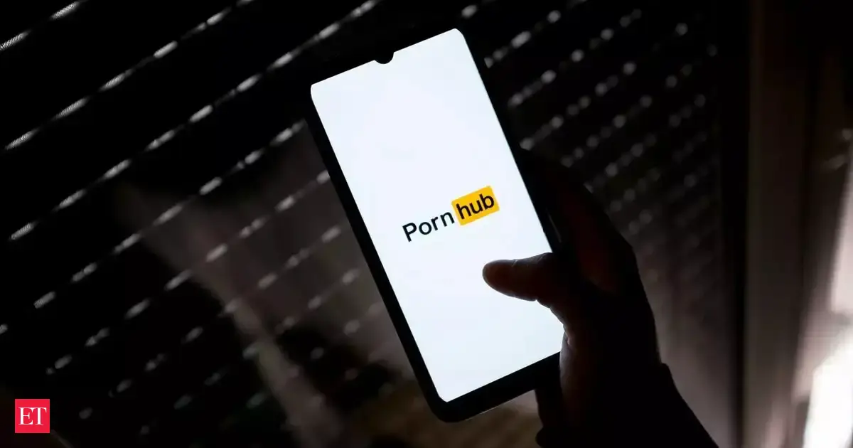 UK porn traffic plunges after verification: Over a million gone ...
