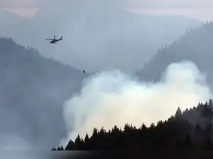 Canada wildfires: State of emergency declared on Vancouver Island as ...