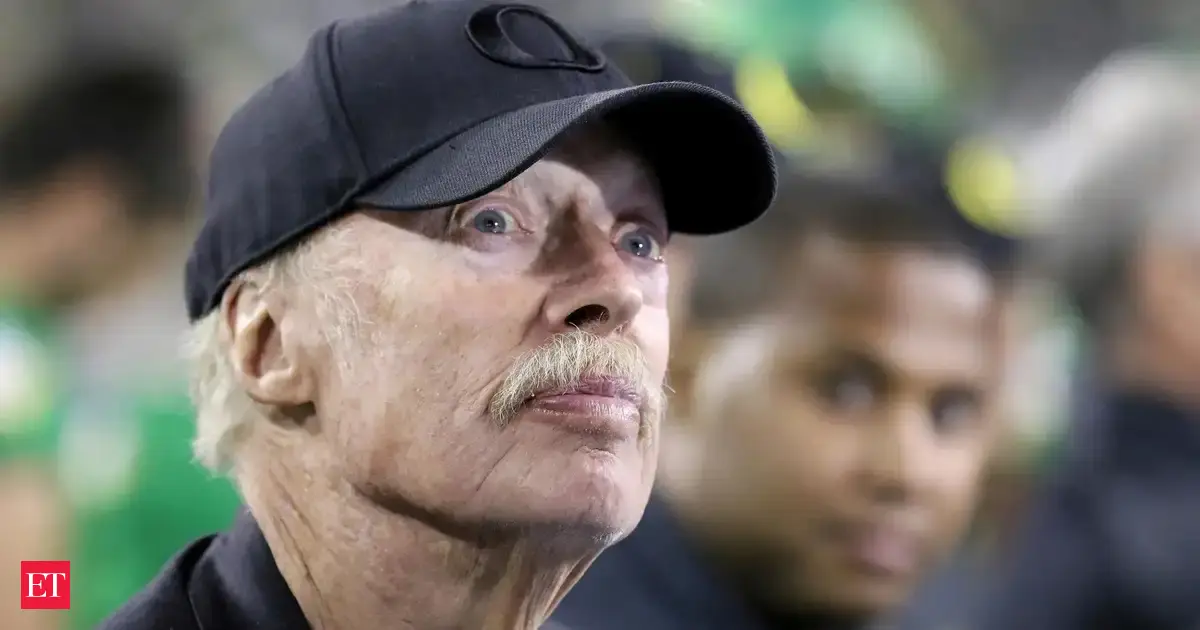 Nike’s Phil Knight shocks nation with $2 billion donation to Oregon Cancer Center — largest ever